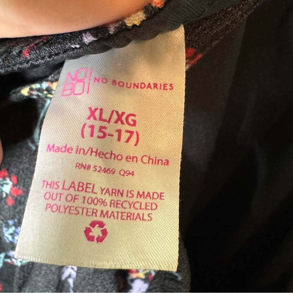Black Floral Jumpsuit tie waist - Picture 6 of 6